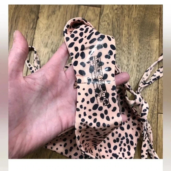 NASTY GAL BLUSH DALMATIAN PRINT “LETS GO TO THE BEACH” TIE BIKINI BOTTOM 10US - Picture 4 of 12